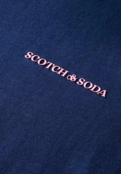 Scotch & Soda UNISEX GRAPHIC LONG-SLEEVED - T-shirt à Manches Longues - Americana Blue -Scotch & Soda Soldes 0566973c4327449aa661ea471c55a4f1