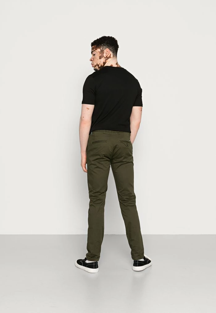 Scotch & Soda STUART CONTAINS - Chino - Military 3 Scotch & Soda STUART CONTAINS - Chino - Military – Image 3