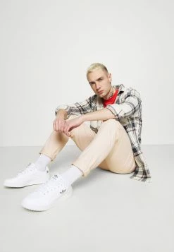 Scotch & Soda MOTT CLASSIC - Chino - Off-white -Scotch & Soda Soldes 161e1876f93c43bb807516e291880e2a