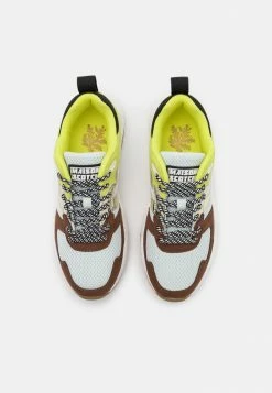 Scotch & Soda CELEST - Baskets Basses - Braun -Scotch & Soda Soldes 2274dfb883cb4cac8883767455f5060c