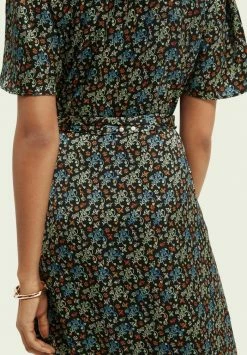 Scotch & Soda PRINTED - Robe Longue - Black -Scotch & Soda Soldes 2bfb4ba5db2b4ab79642e75db3f59106