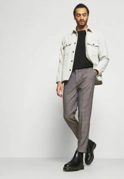 Scotch & Soda BLAKE CLASSIC PLEATED STRUCTURED - Pantalon Classique - Dark Brown -Scotch & Soda Soldes 2c8c67d335cb4c698dde1f586b9f4db8