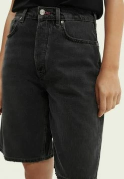 Scotch & Soda Short En Jean - Born To Sing -Scotch & Soda Soldes 2cb8df774f4e44bea345cb9fc70db14d