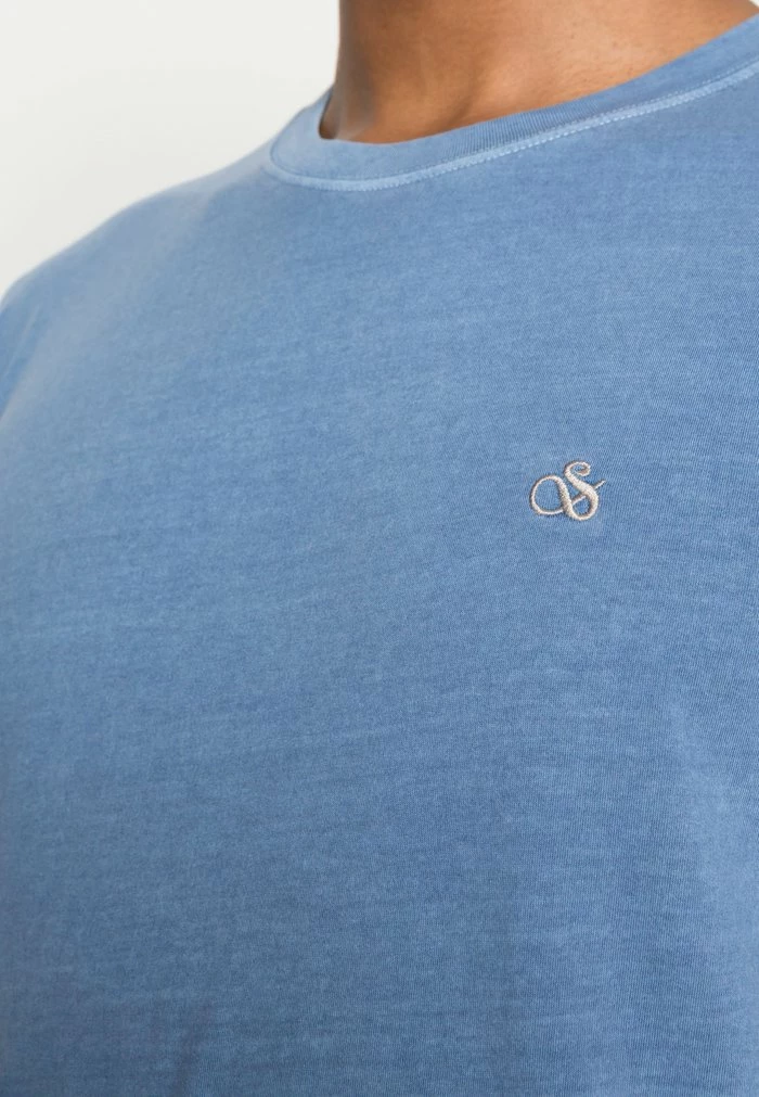 Scotch & Soda GARMENT DYED CREWNECK TEE WITH EMBROIDERY LOGO - T-shirt Basique - Blue 5 Scotch & Soda GARMENT DYED CREWNECK TEE WITH EMBROIDERY LOGO - T-shirt Basique - Blue – Image 5