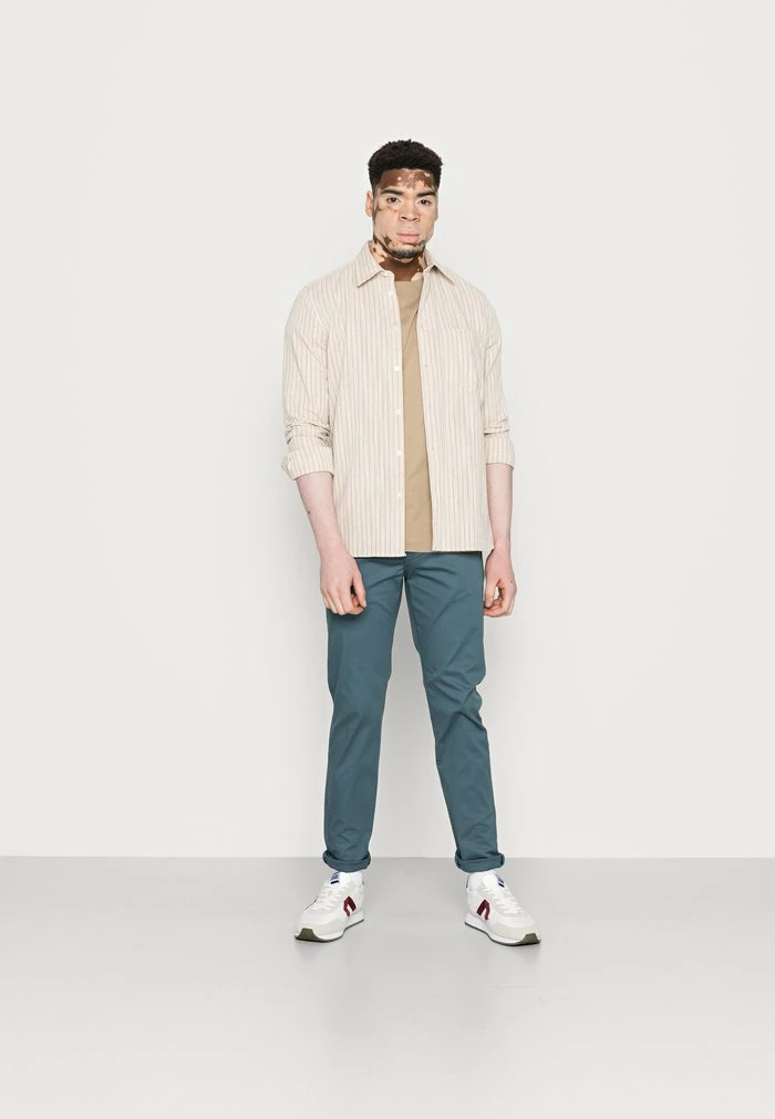 Scotch & Soda MOTT CONTAINS - Chino - Steel 2 Scotch & Soda MOTT CONTAINS - Chino - Steel – Image 2