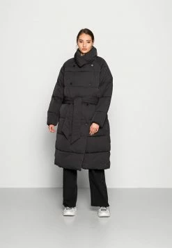 Scotch & Soda QUILTED BELTED DOUBLE BREASTED COAT WITH REPREVE FILLING - Veste D'hiver - Black