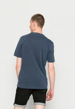 Scotch & Soda GARMENT DYED CREWNECK TEE WITH EMBROIDERY LOGO - T-shirt Basique - Navy 7 Scotch & Soda GARMENT DYED CREWNECK TEE WITH EMBROIDERY LOGO - T-shirt Basique - Navy -Scotch & Soda Soldes 46c100b4ed35414a83427b96b6653e74