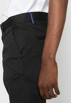 Scotch & Soda STUART CONTAINS - Chino - Black -Scotch & Soda Soldes 4ad71f98e07a43949da7ac7f270ed54a