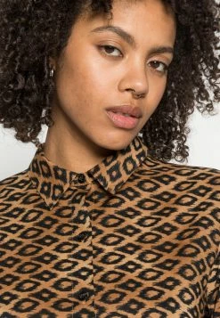 Scotch & Soda REGULAR FIT ORGANIC BLEND - Chemisier - Combo 9 Scotch & Soda REGULAR FIT ORGANIC BLEND - Chemisier - Combo -Scotch & Soda Soldes 503db009dd784598b541ad18df6bf19f