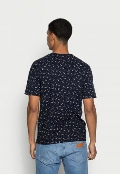 Scotch & Soda PRINTED CREWNECK - T-shirt Imprimé - Combo B 7 Scotch & Soda PRINTED CREWNECK - T-shirt Imprimé - Combo B -Scotch & Soda Soldes 5d7cf823941b4c21b9a2f61e12a14f6f