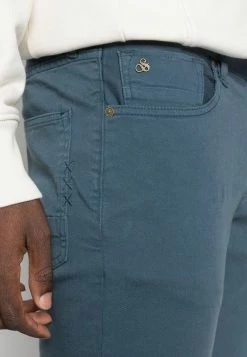 Scotch & Soda GARMENT DYED SLIM FIT POCKET PANT - Jean Slim - Steel 9 Scotch & Soda GARMENT DYED SLIM FIT POCKET PANT - Jean Slim - Steel -Scotch & Soda Soldes 676fb8878b95457eb6bdcd888ebfdde8