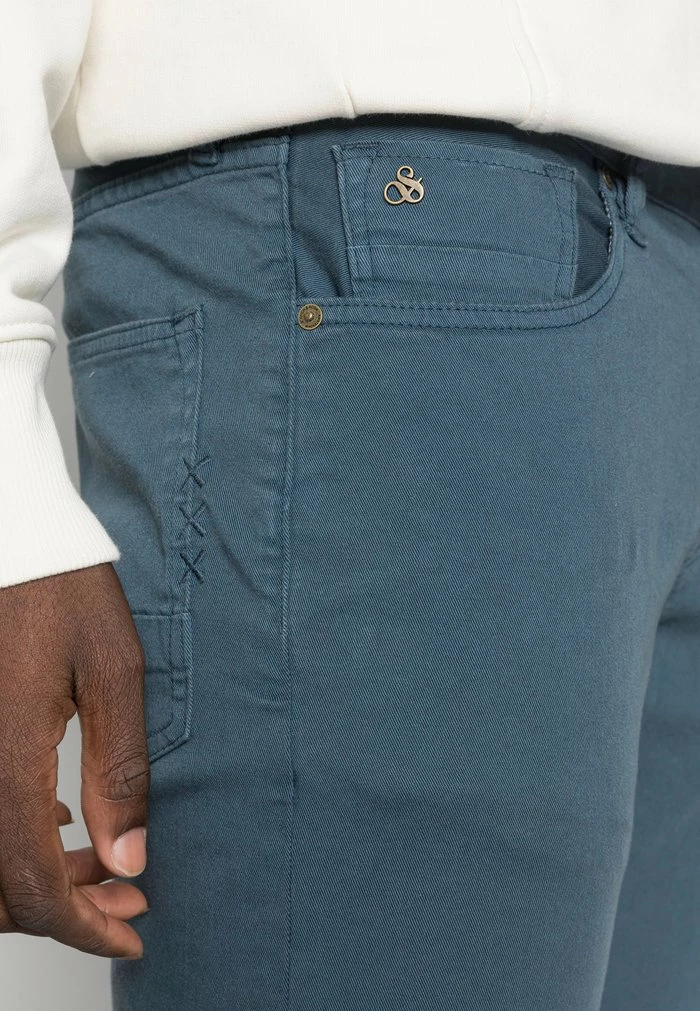 Scotch & Soda GARMENT DYED SLIM FIT POCKET PANT - Jean Slim - Steel 5 Scotch & Soda GARMENT DYED SLIM FIT POCKET PANT - Jean Slim - Steel – Image 5