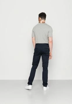 Scotch & Soda STUART CONTAINS - Chino - Night 7 Scotch & Soda STUART CONTAINS - Chino - Night -Scotch & Soda Soldes 678b72e1118c4f2b967e62fd023aea84