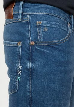 Scotch & Soda THE SINGEL TAPERED SLICE - Jeans Fuselé - Slice Of Blue -Scotch & Soda Soldes 6cda9e771d164249adee4039cc432a60