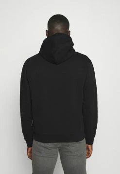 Scotch & Soda HOODED WITH CHEST ARTWORK - Sweatshirt - Black -Scotch & Soda Soldes 7524e13c9f714e05bec9c3deed4d38f6