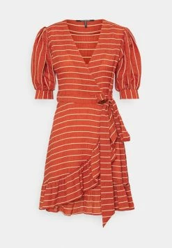 Scotch & Soda WRAPOVER MIX DRESS IN SEERSUCKER STRIPE - Robe De Jour - Rust