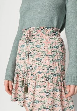 Scotch & Soda PRINTED RUFFLED SHORT SKIRT - Minijupe - Combo 9 Scotch & Soda PRINTED RUFFLED SHORT SKIRT - Minijupe - Combo -Scotch & Soda Soldes 7df2a81c127f49f4bb6b755b7d0180f4