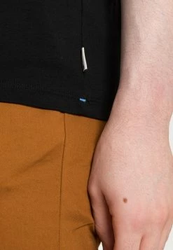 Scotch & Soda CLASSIC CREWNECK TEE - T-shirt Basique - Black 9 Scotch & Soda CLASSIC CREWNECK TEE - T-shirt Basique - Black -Scotch & Soda Soldes 7eeb7f9920324a07a86d391385d5a4c3