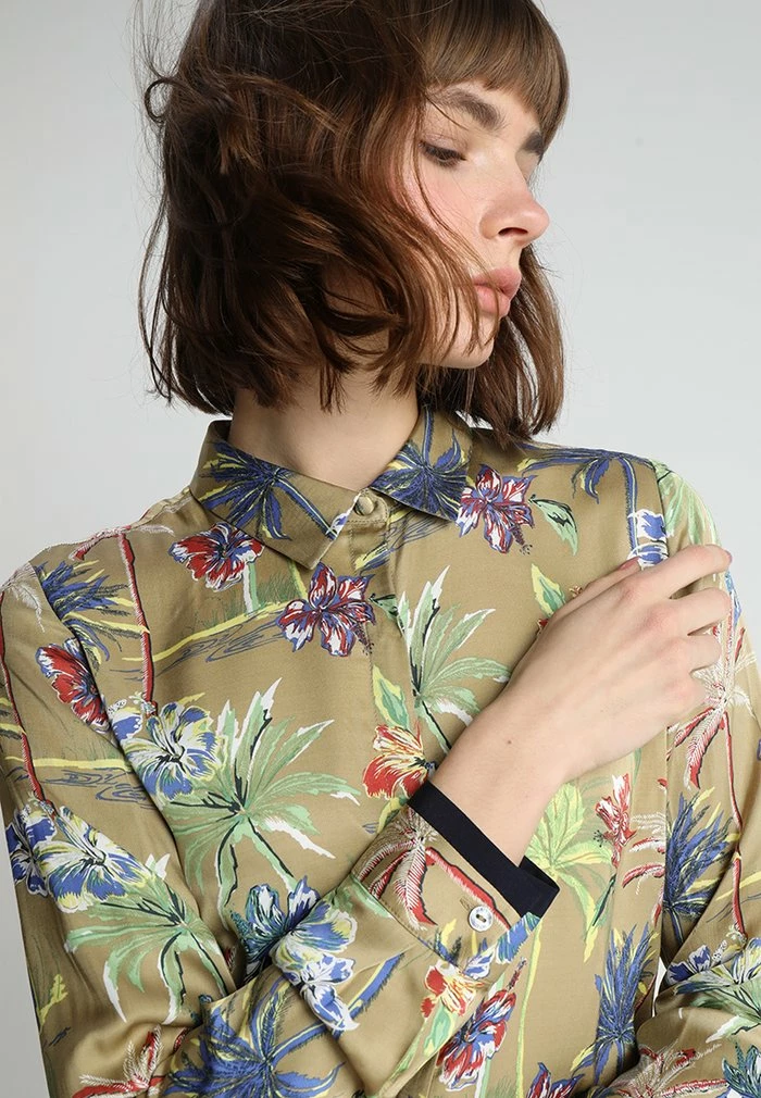 Scotch & Soda REGULAR DRAPEY FIT SHIRT IN VARIOUS PRINTS - Chemisier - Khaki 4 Scotch & Soda REGULAR DRAPEY FIT SHIRT IN VARIOUS PRINTS - Chemisier - Khaki – Image 4