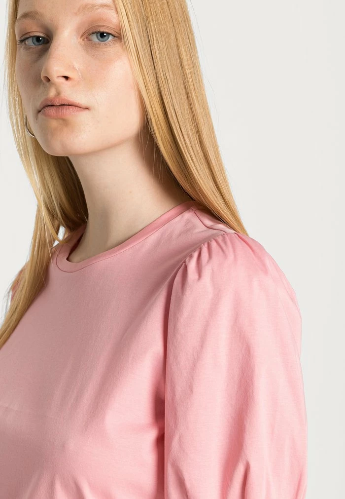 Scotch & Soda CROPPED WITH VOLUMINOUS SHORT SLEEVES - T-shirt Basique - Watermelon 5 Scotch & Soda CROPPED WITH VOLUMINOUS SHORT SLEEVES - T-shirt Basique - Watermelon – Image 5