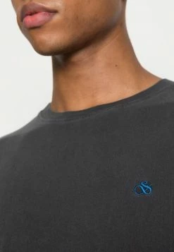 Scotch & Soda GARMENT DYED CREWNECK TEE WITH EMBROIDERY LOGO - T-shirt Basique - Black -Scotch & Soda Soldes 8d3cf258d0924bec97c590812242b4ba