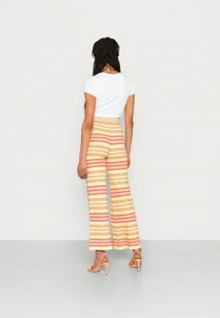Scotch & Soda HIGH RISE SPECIAL LONGER LENGTH FLARE PANTS - Pantalon Classique - Combo -Scotch & Soda Soldes 99fde6b7f9154a80a6842fa063e6979d