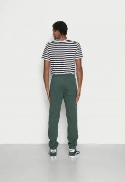 Scotch & Soda UNISEX - Pantalon De Survêtement - Jungle 7 Scotch & Soda UNISEX - Pantalon De Survêtement - Jungle -Scotch & Soda Soldes a8afffe2efe84def9593e3b9fd08e587