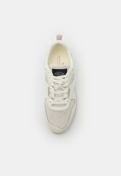 Scotch & Soda VIVEX - Baskets Basses - White -Scotch & Soda Soldes aa7d44a45ac04b029953d9c4e8baebd3