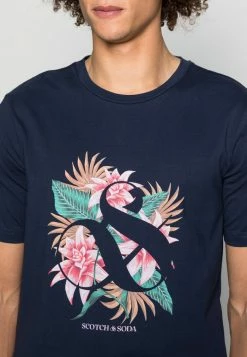 Scotch & Soda SEASONAL LOGO GRAPHIC - T-shirt Imprimé - Navy -Scotch & Soda Soldes acf436473c7d4ca584a83dd4cedcf449