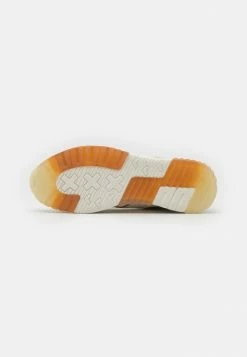 Scotch & Soda VIVEX - Baskets Basses - White -Scotch & Soda Soldes ad7f9114c67b4eedbcaedeea834e8cae