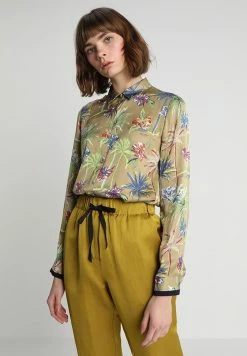 Scotch & Soda REGULAR DRAPEY FIT SHIRT IN VARIOUS PRINTS - Chemisier - Khaki 8 Scotch & Soda REGULAR DRAPEY FIT SHIRT IN VARIOUS PRINTS - Chemisier - Khaki -Scotch & Soda Soldes af472546e03b4036b998a89fba0cd8a1