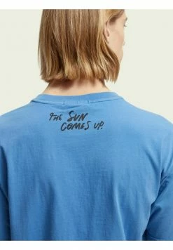 Scotch & Soda ABEL MACIAS - T-shirt Imprimé - Azure 9 Scotch & Soda ABEL MACIAS - T-shirt Imprimé - Azure -Scotch & Soda Soldes b79dd756f8a6410ca8e7ff9a74ffa0a6