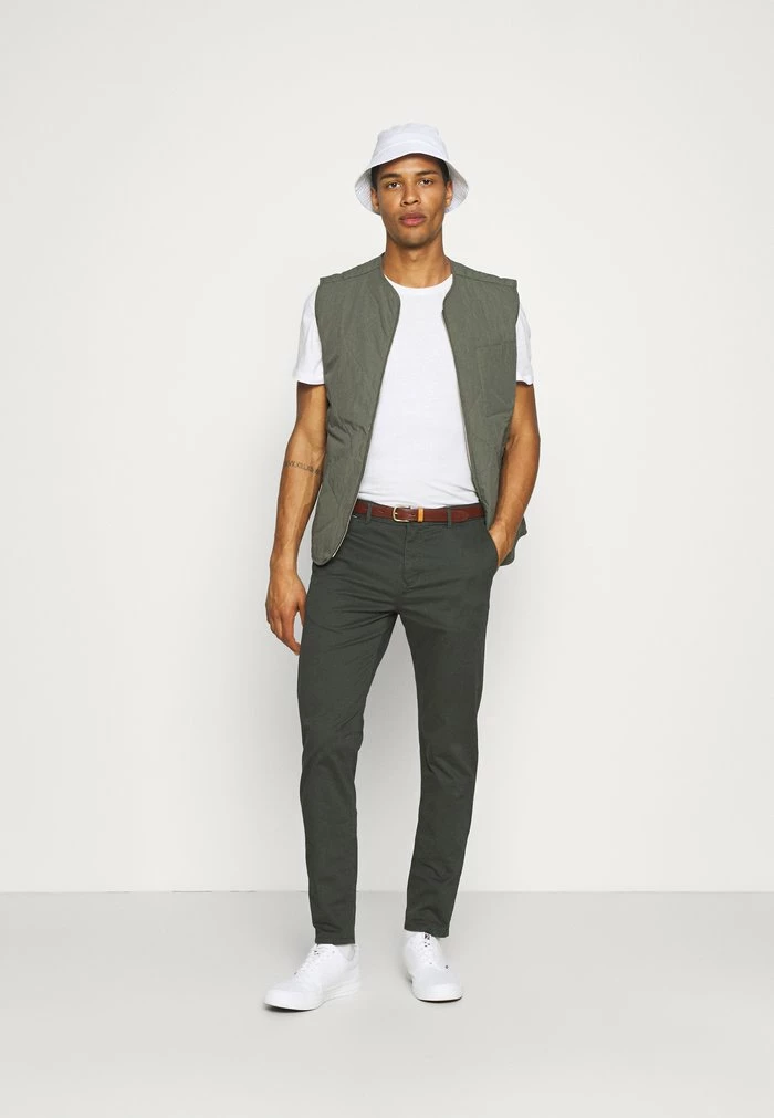 Scotch & Soda BELTED CHINO - Chino - Charcoal 2 Scotch & Soda BELTED CHINO - Chino - Charcoal – Image 2
