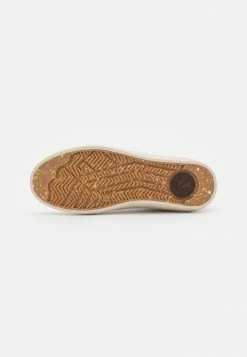 Scotch & Soda PLAKKA - Baskets Basses - Earth Brown 10 Scotch & Soda PLAKKA - Baskets Basses - Earth Brown -Scotch & Soda Soldes c7e7fe25e0ac4b4d9162a1fb549fae50