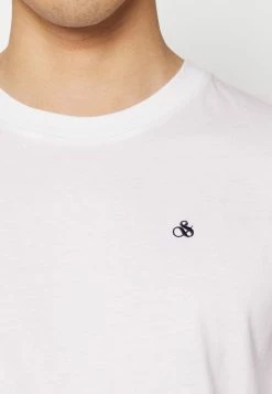 Scotch & Soda CREWNECK - T-shirt Basique - White 13 Scotch & Soda CREWNECK - T-shirt Basique - White -Scotch & Soda Soldes cdcd06e791d84272a678ccbdbe6076e9