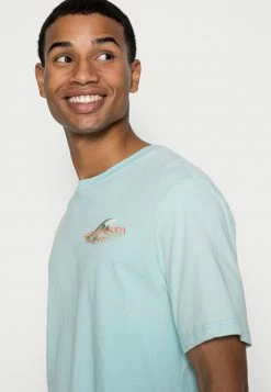 Scotch & Soda GRAPHIC CREWNECK - T-shirt Imprimé - Seafoam 9 Scotch & Soda GRAPHIC CREWNECK - T-shirt Imprimé - Seafoam -Scotch & Soda Soldes d4976c52237449f18e9218efd0a1ab15