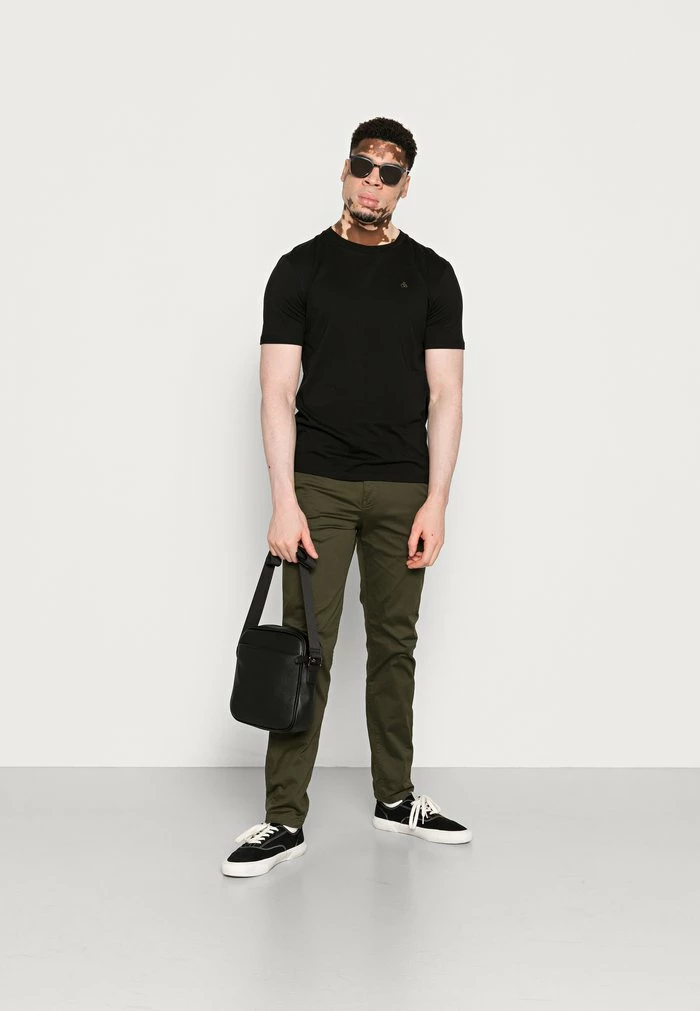 Scotch & Soda STUART CONTAINS - Chino - Military 2 Scotch & Soda STUART CONTAINS - Chino - Military – Image 2