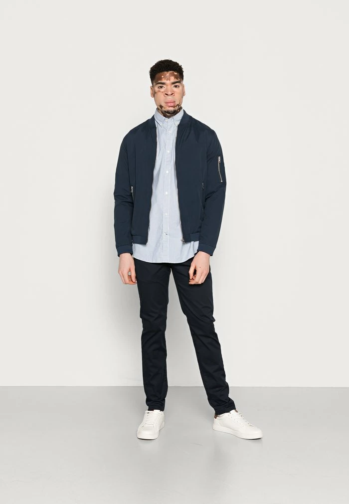 Scotch & Soda MOTT CONTAINS - Chino - Night 2 Scotch & Soda MOTT CONTAINS - Chino - Night – Image 2