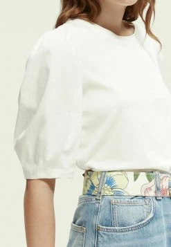 Scotch & Soda CROPPED WITH VOLUMINOUS SHORT SLEEVES - T-shirt Basique - Off White -Scotch & Soda Soldes dcdc62f327c14e38b2c933cb5fc2595d