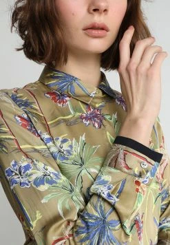 Scotch & Soda REGULAR DRAPEY FIT SHIRT IN VARIOUS PRINTS - Chemisier - Khaki 11 Scotch & Soda REGULAR DRAPEY FIT SHIRT IN VARIOUS PRINTS - Chemisier - Khaki -Scotch & Soda Soldes e482b1c8b85746e48b8c28e86b02fc78