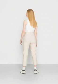 Scotch & Soda TAILORED HIGH RISE STRAIGHT LEG BLEND TROUSERS - Pantalon Classique - Sand Melange -Scotch & Soda Soldes ea60fa26c7fb458bb9d5b195bc5e930f