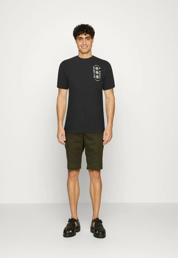 Scotch & Soda CHEST ARTWORK REGULAR FIT - T-shirt Imprimé - Black 2 Scotch & Soda CHEST ARTWORK REGULAR FIT - T-shirt Imprimé - Black – Image 2