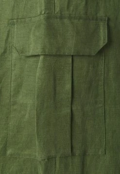 Scotch & Soda PANTS - Pantalon Classique - Military -Scotch & Soda Soldes f085c00173804e7ca4caa2fa002667c3