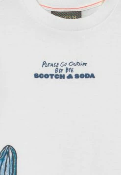 Scotch & Soda ABEL REGULAR FIT ARTWORK - T-shirt Imprimé - Ecru -Scotch & Soda Soldes f0a8a095553f44f2a672024795b6678e